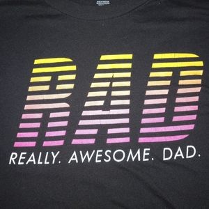Mens large awesome dad shirt